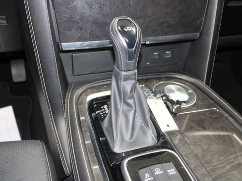 Used 2024 INFINITI QX80 Luxe image 47