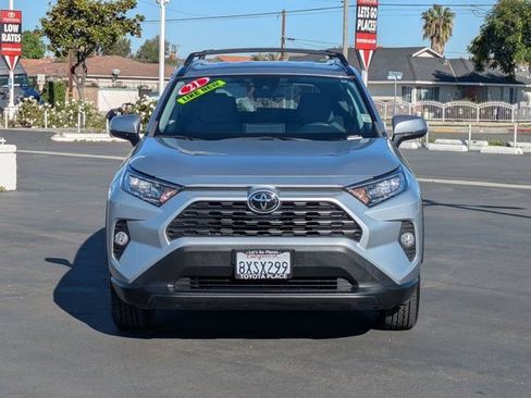 Used 2021 Toyota RAV4 XLE image 2