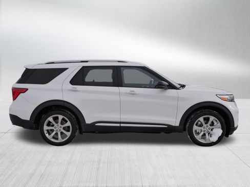Used 2020 Ford Explorer Platinum w/ Premium Technology Package image 8
