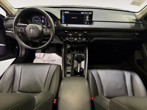 Used 2025 Honda Accord EX-L image 17