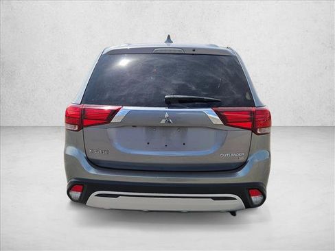 Used 2019 Mitsubishi Outlander SE FWD image 6