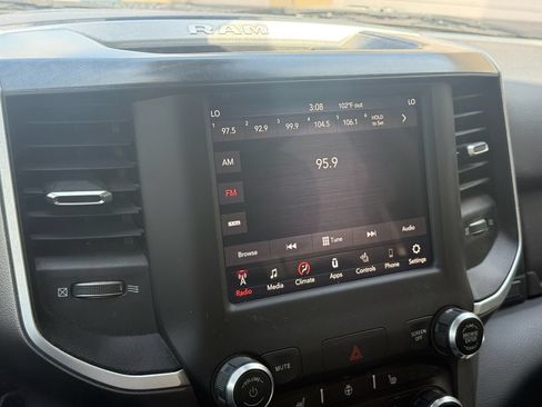 Used 2019 RAM 1500 Big Horn RWD image 8