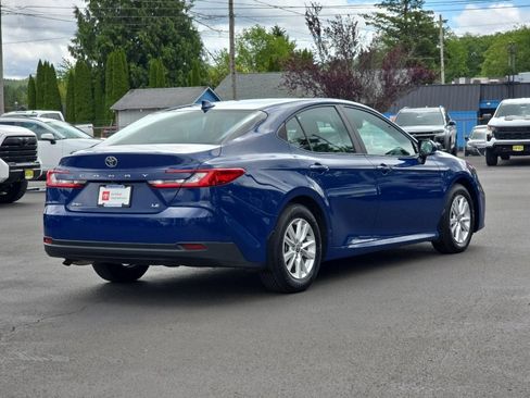 Certified 2025 Toyota Camry LE FWD image 5