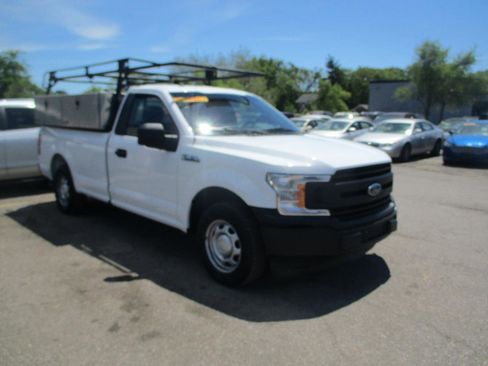 Used 2018 Ford F150 XL w/ Equipment Group 101A Mid RWD image 1