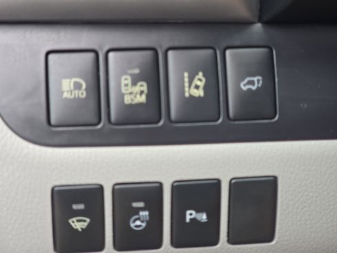 Used 2015 Toyota Highlander Limited Platinum AWD/4WD image 10