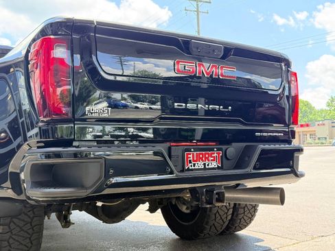 Used 2025 GMC Sierra 3500 Denali w/ Denali Reserve Package AWD/4WD image 8