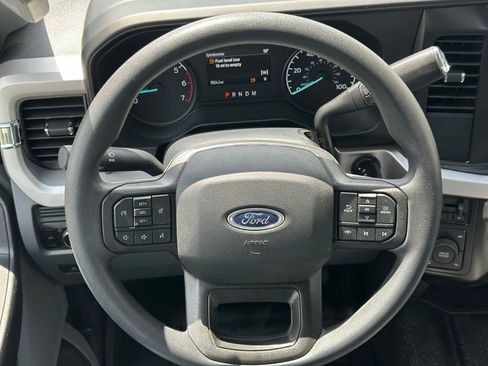 Certified 2026 Ford F250 XL w/ XL Chrome Package AWD/4WD image 5