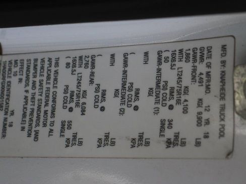 Used 2019 Chevrolet Express 3500 w/ Power Convenience Package image 39