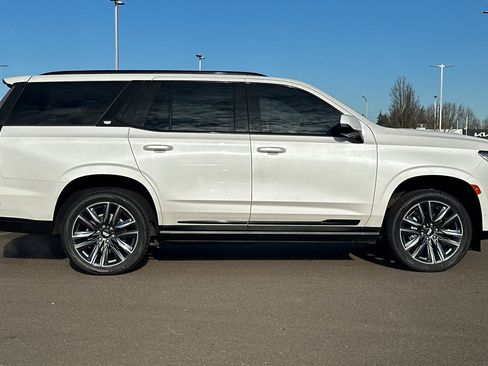 Used 2021 Cadillac Escalade Sport Platinum image 3