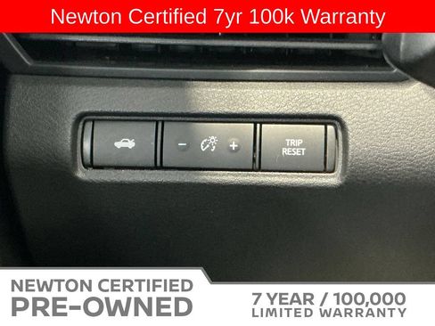 Used 2025 Nissan Altima 2.5 SV FWD image 30