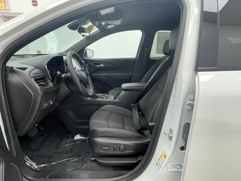 Certified 2024 Chevrolet Equinox RS image 11
