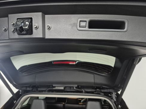 New 2026 Toyota Highlander Limited image 15