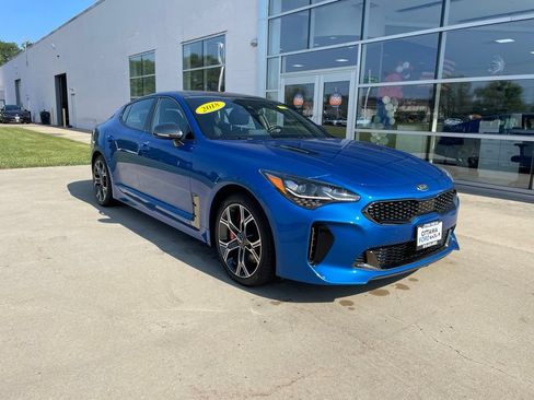 Used 2018 Kia Stinger GT1 AWD/4WD image 1