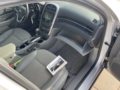 Used 2014 Chevrolet Malibu LT FWD image 31