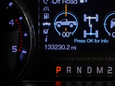 Used 2016 Ford F250 Platinum w/ FX4 Off-Road Package image 20