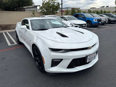 Used 2016 Chevrolet Camaro SS RWD image 4