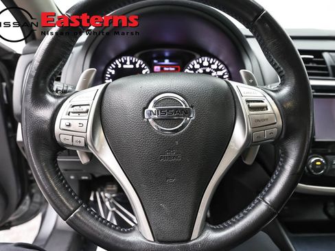 Used 2018 Nissan Altima 2.5 SR w/ SR Midnight Edition image 10