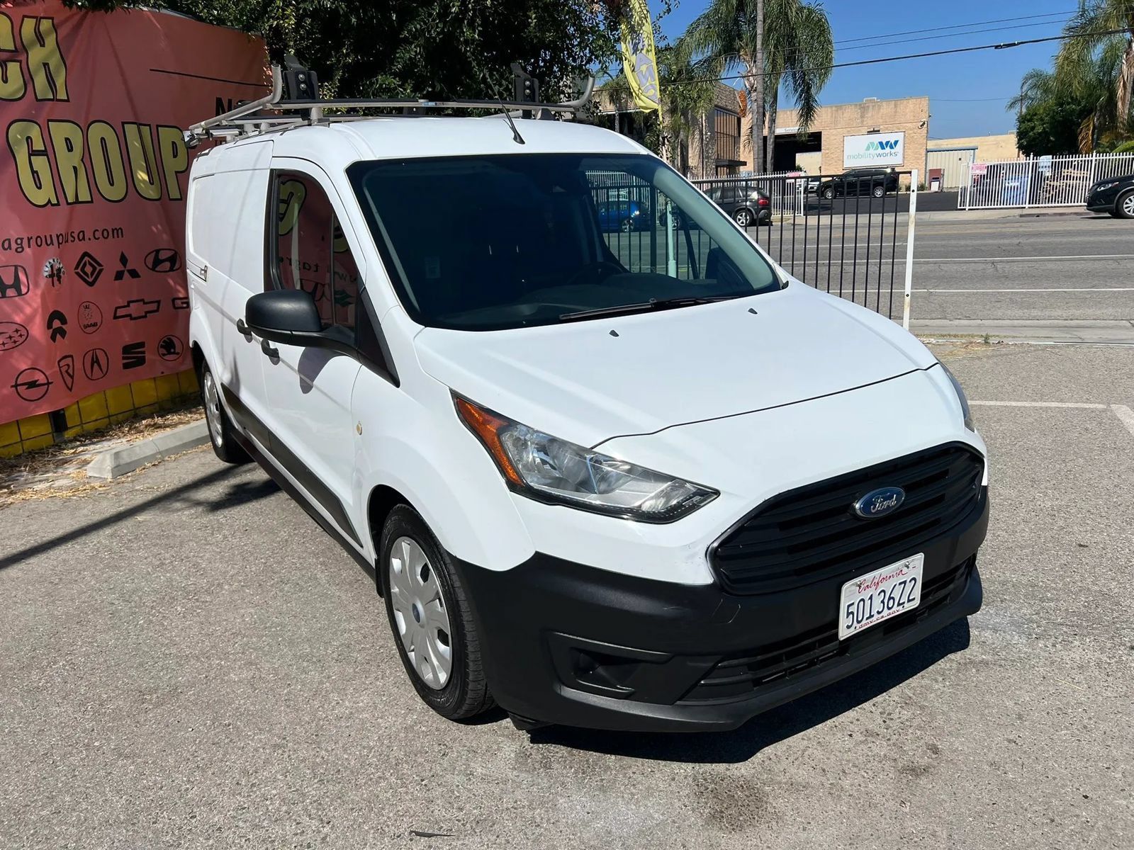 Used 2020 Ford Transit Connect XL FWD image 3
