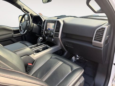 Used 2019 Ford F150 Platinum w/ Equipment Group 701A Luxury AWD/4WD image 26