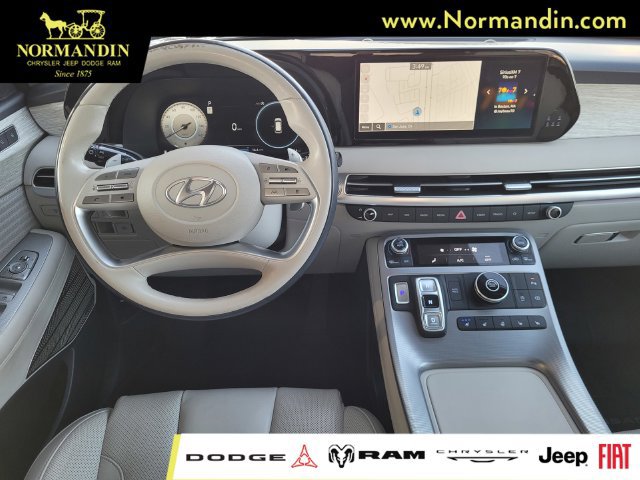 Used 2023 Hyundai Palisade Calligraphy w/ Cargo Package FWD image 7
