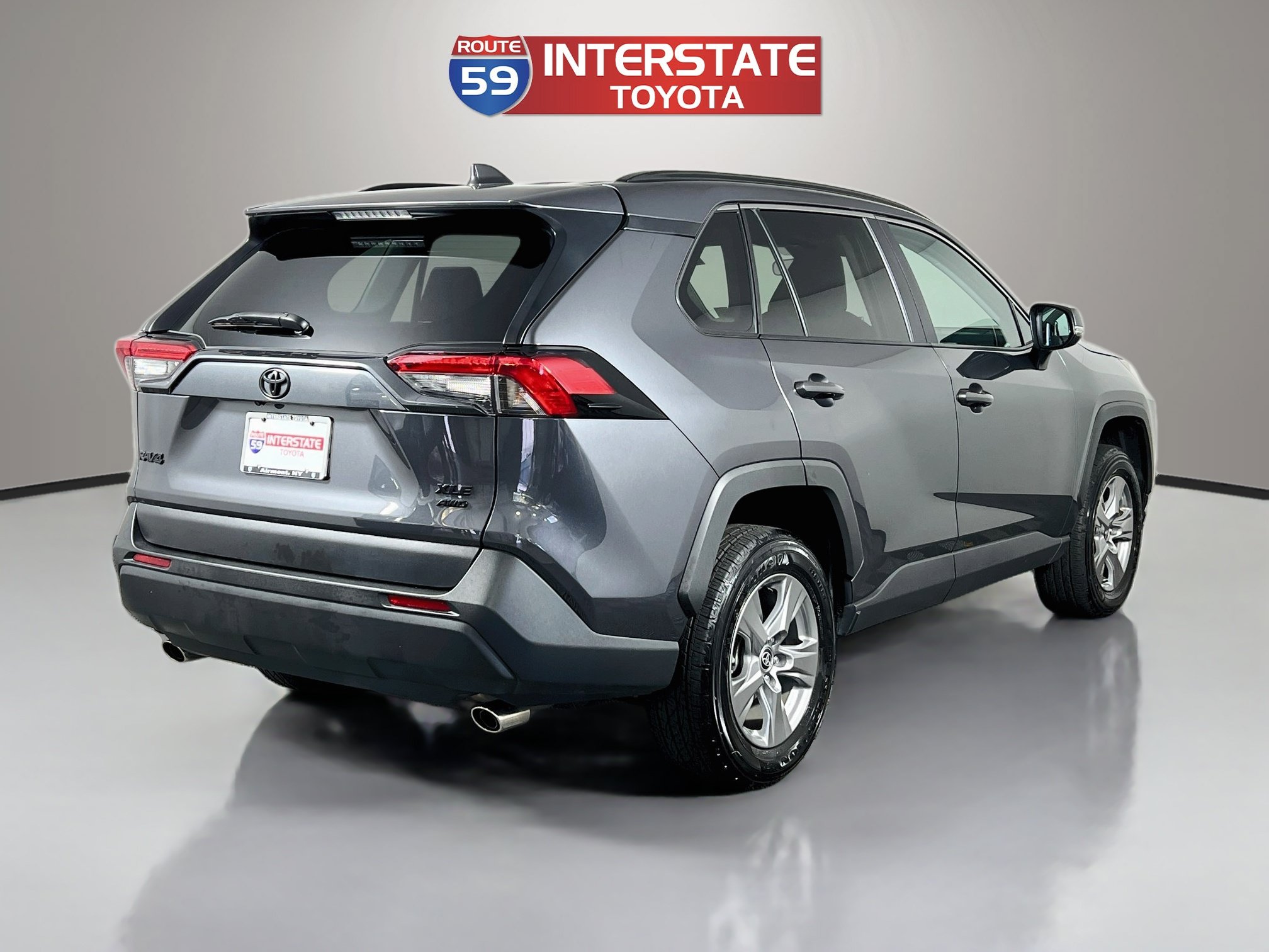 Used 2025 Toyota RAV4 XLE w/ Convenience Package AWD/4WD image 7