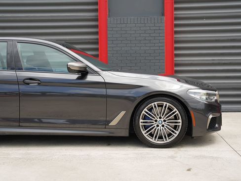 Used 2020 BMW M550i xDrive w/ Executive Package AWD/4WD image 11
