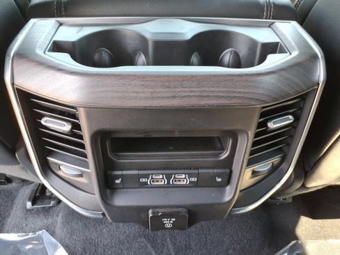 Used 2026 RAM 1500 Laramie AWD/4WD image 17