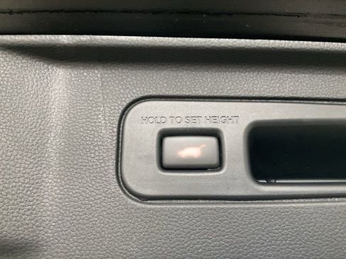 Certified 2023 Honda Pilot Touring image 22