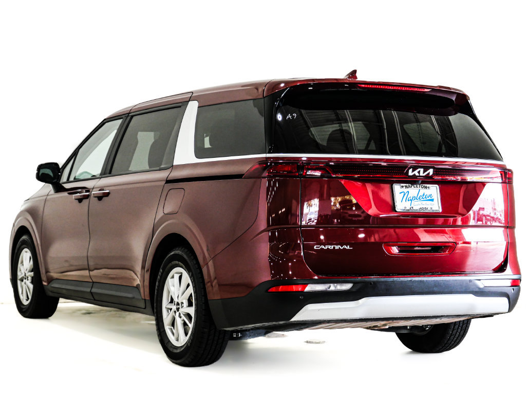 Used 2024 Kia Carnival LX FWD image 8