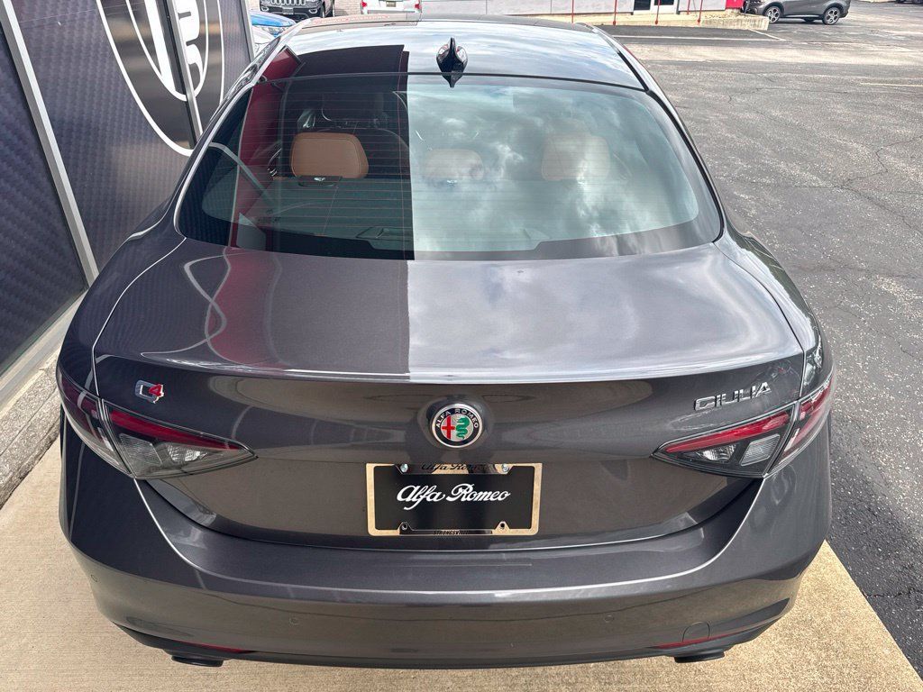 Used 2024 Alfa Romeo Giulia Ti w/ Active Assist Plus Package AWD/4WD image 11