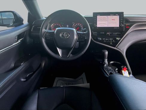 Used 2024 Toyota Camry XSE FWD image 6