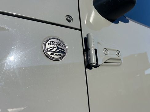 Used 2022 Jeep Wrangler Unlimited Sport S image 8