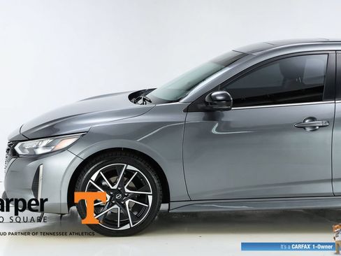 Used 2024 Nissan Sentra SR w/ SR Premium Package FWD image 40