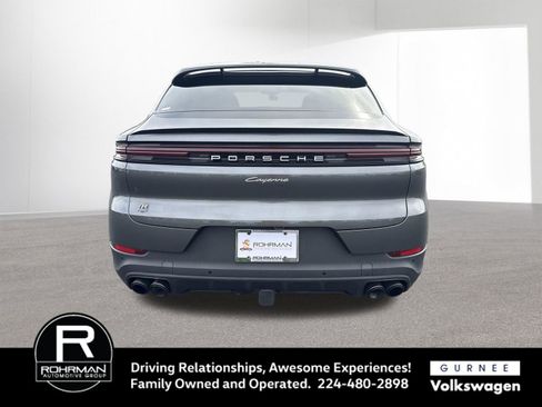 Used 2024 Porsche Cayenne Coupe AWD/4WD image 8
