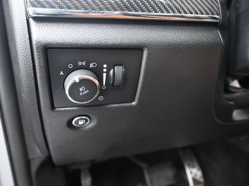 Used 2018 Jeep Grand Cherokee SRT AWD/4WD image 25