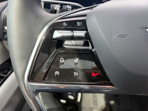 Used 2026 Cadillac Vistiq Sport AWD/4WD image 13