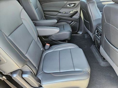 Used 2021 Chevrolet Traverse RS image 18