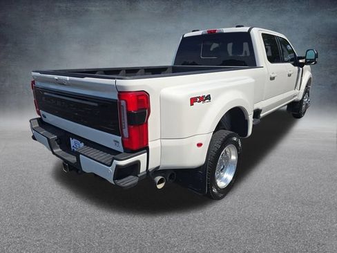 Certified 2026 Ford F450 Platinum w/ FX4 Off-Road Package AWD/4WD image 8