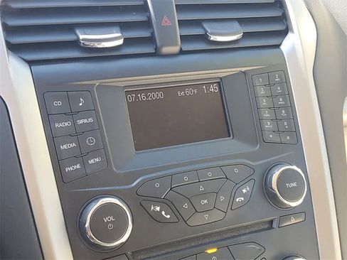 Used 2013 Ford Fusion SE image 28