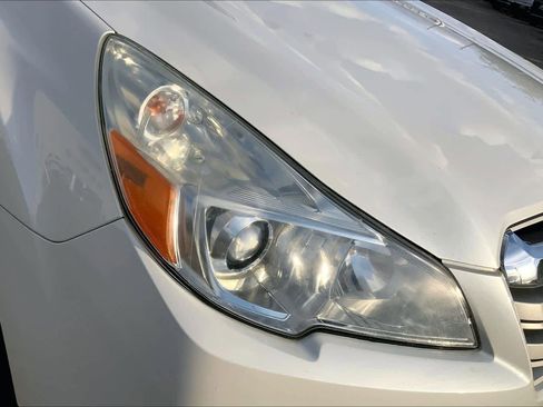 Used 2014 Subaru Outback 2.5i Limited image 24