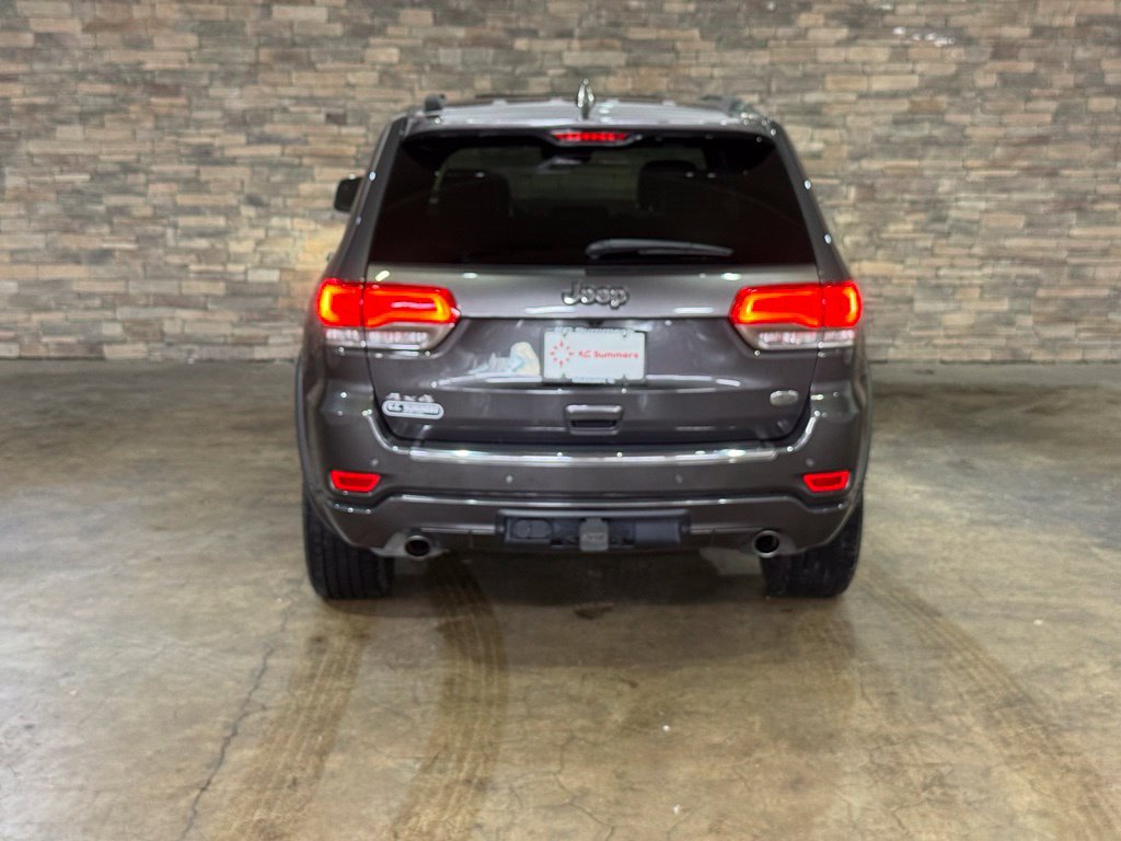 Used 2018 Jeep Grand Cherokee Overland AWD/4WD image 7