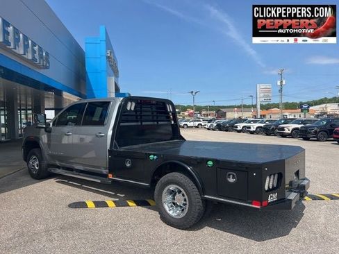 Used 2025 GMC Sierra 3500 SLE w/ SLE Convenience Package AWD/4WD image 4
