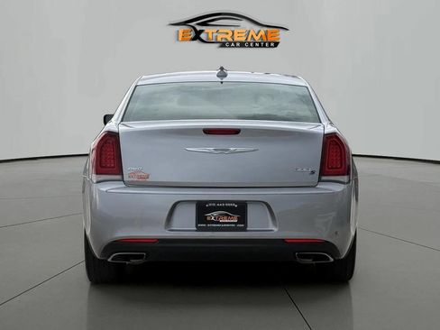 Used 2016 Chrysler 300 S AWD/4WD image 5