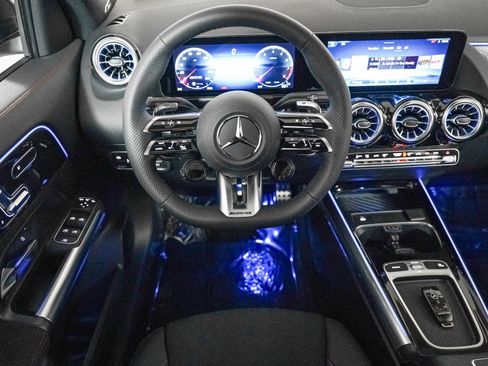 New 2026 Mercedes-Benz GLA 35 AMG 4MATIC image 14