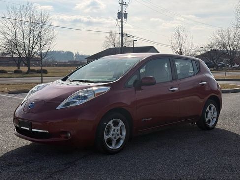 Used 2013 Nissan Leaf SV w/ LED & Quick Charge Pkg image 4
