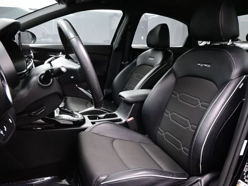 Used 2024 Kia Forte GT-Line FWD image 9