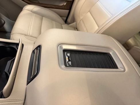 Used 2019 GMC Yukon Denali w/ Denali Ultimate Package image 19