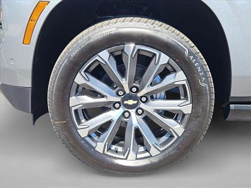 New 2026 Chevrolet Tahoe High Country AWD/4WD image 9