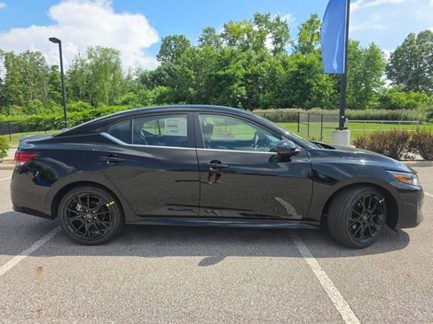 New 2025 Nissan Sentra SR w/ Midnight Edition image 20