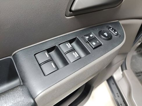 Used 2011 Honda Odyssey EX-L image 22